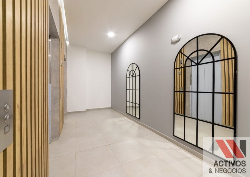 Apartamento en venta en El Poblado, Medellín · foto 2 de 14