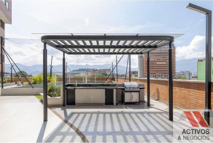 Apartamento en venta en El Poblado, Medellín · foto 4 de 14