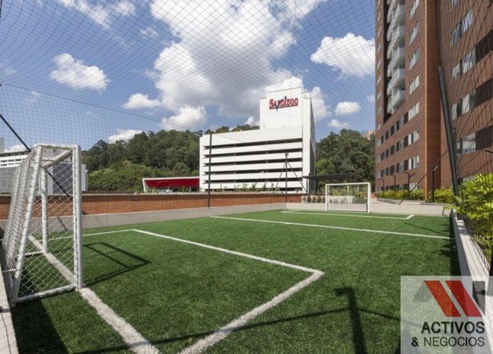 Apartamento en venta en El Poblado, Medellín · foto 7 de 14