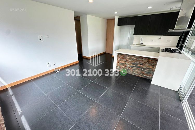 Apartamento de 2 alcobas en arriendo en Los Balsos, Medellín, 85 m² · foto 2 de 16