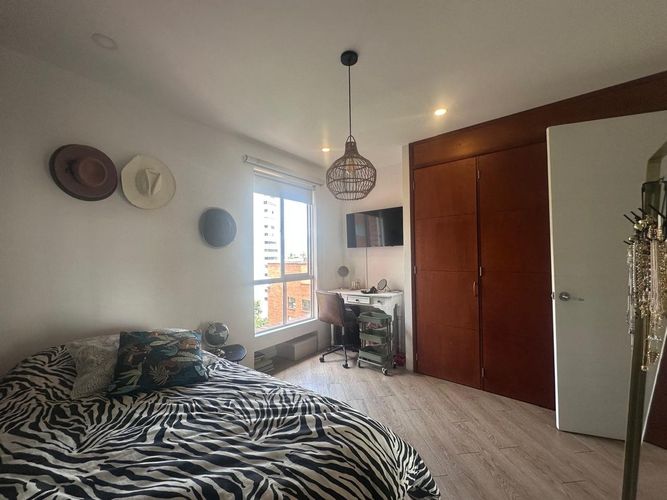 Apartamento de 2 alcobas en venta en El Poblado, Medellín, 127 m² · foto 13 de 17