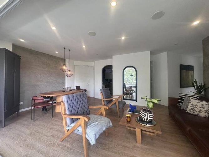 Apartamento de 2 alcobas en venta en El Poblado, Medellín, 127 m² · foto 3 de 17