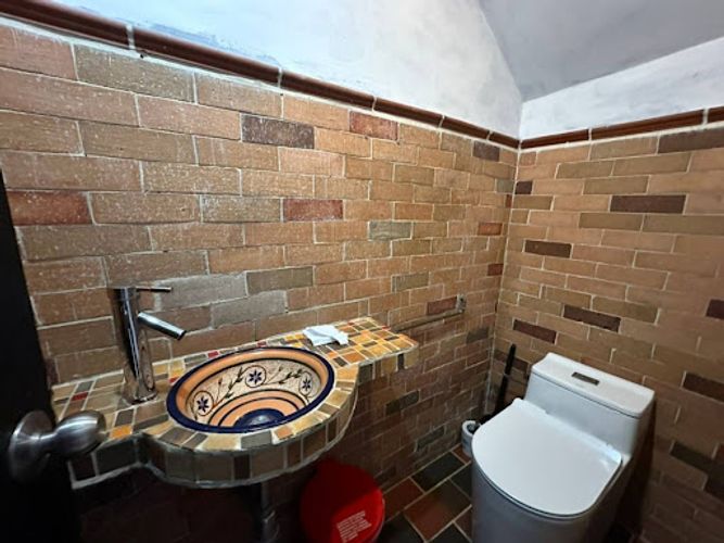 Local en arriendo en Bolivariana, Medellín, 24 m² · foto 7 de 7