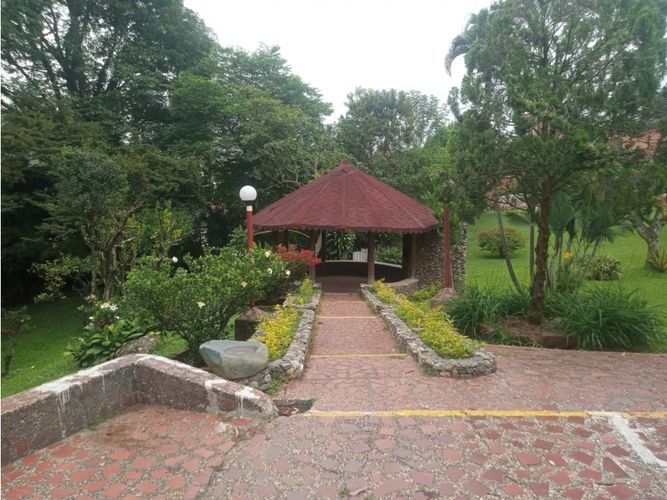 Casa de 3 alcobas en arriendo en Cabecera San Antonio De Prado, Medellín, 500 m² · foto 18 de 21
