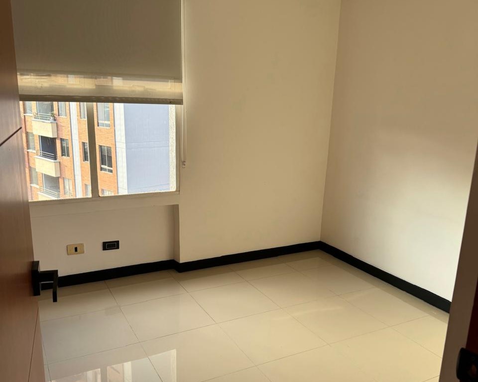 Apartamento en venta en El Poblado, Medellín · foto 8 de 12