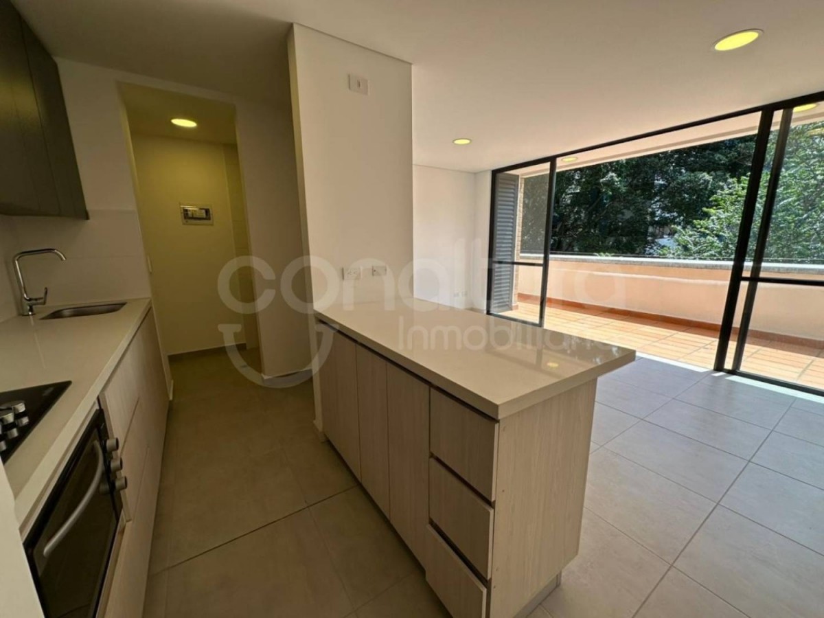 Apartamento en venta en Los colores, Medellín 4