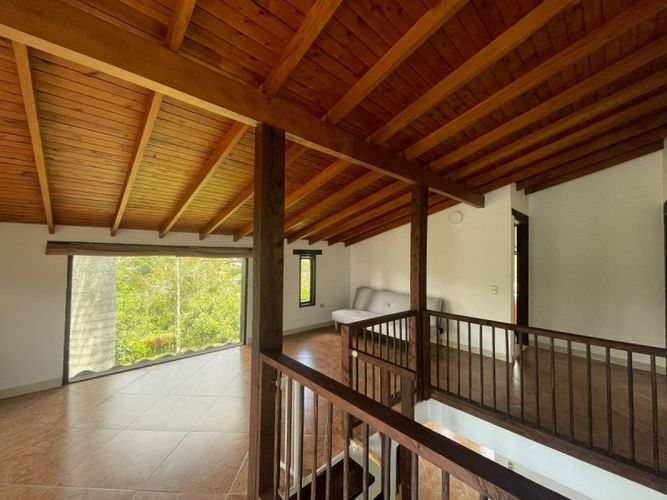 Finca en venta en El Carmen De Viboral, El Carmen de Viboral, 300 m² · foto 10 de 21