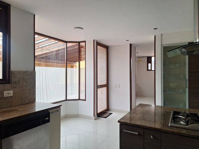 Casa de 5 alcobas en venta en San Jose De Bavaria, Bogotá, 550 m² · foto 11 de 24