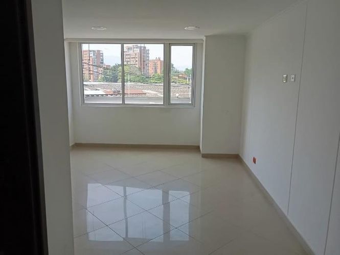 Edificio en venta en Manila, Medellín, 376 m² · foto 8 de 15