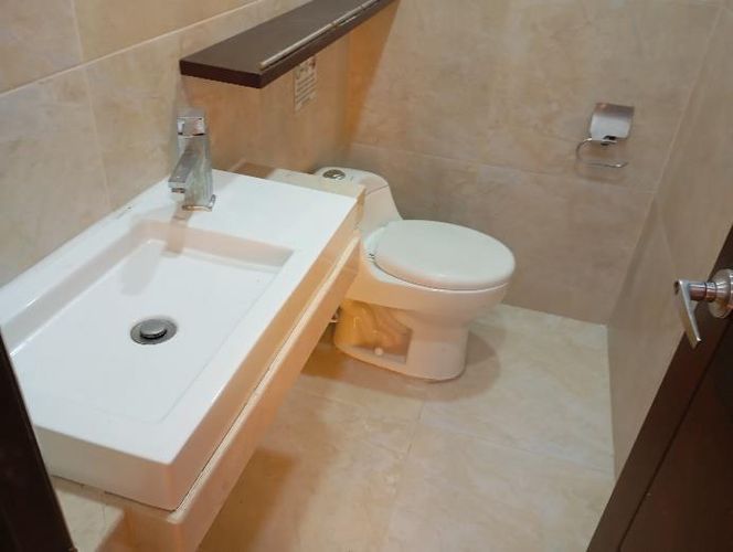Edificio en venta en Manila, Medellín, 376 m² · foto 11 de 15