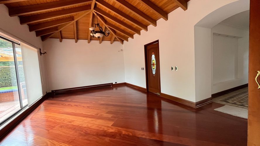 Casa de 4 alcobas en venta en San Simón, Bogotá, 550 m² · foto 8 de 24