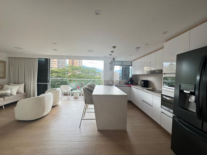 Apartamento de 3 alcobas en venta en Cerros De Guadalcanal, Envigado, 90 m² · foto 5 de 19