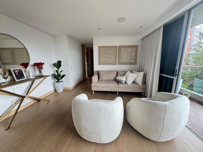 Apartamento de 3 alcobas en venta en Cerros De Guadalcanal, Envigado, 90 m² · foto 4 de 19