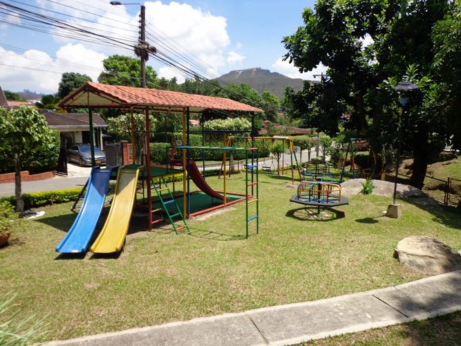 Casa de 4 alcobas en venta en Guatiguara, Piedecuesta, 1300 m² · foto 19 de 20