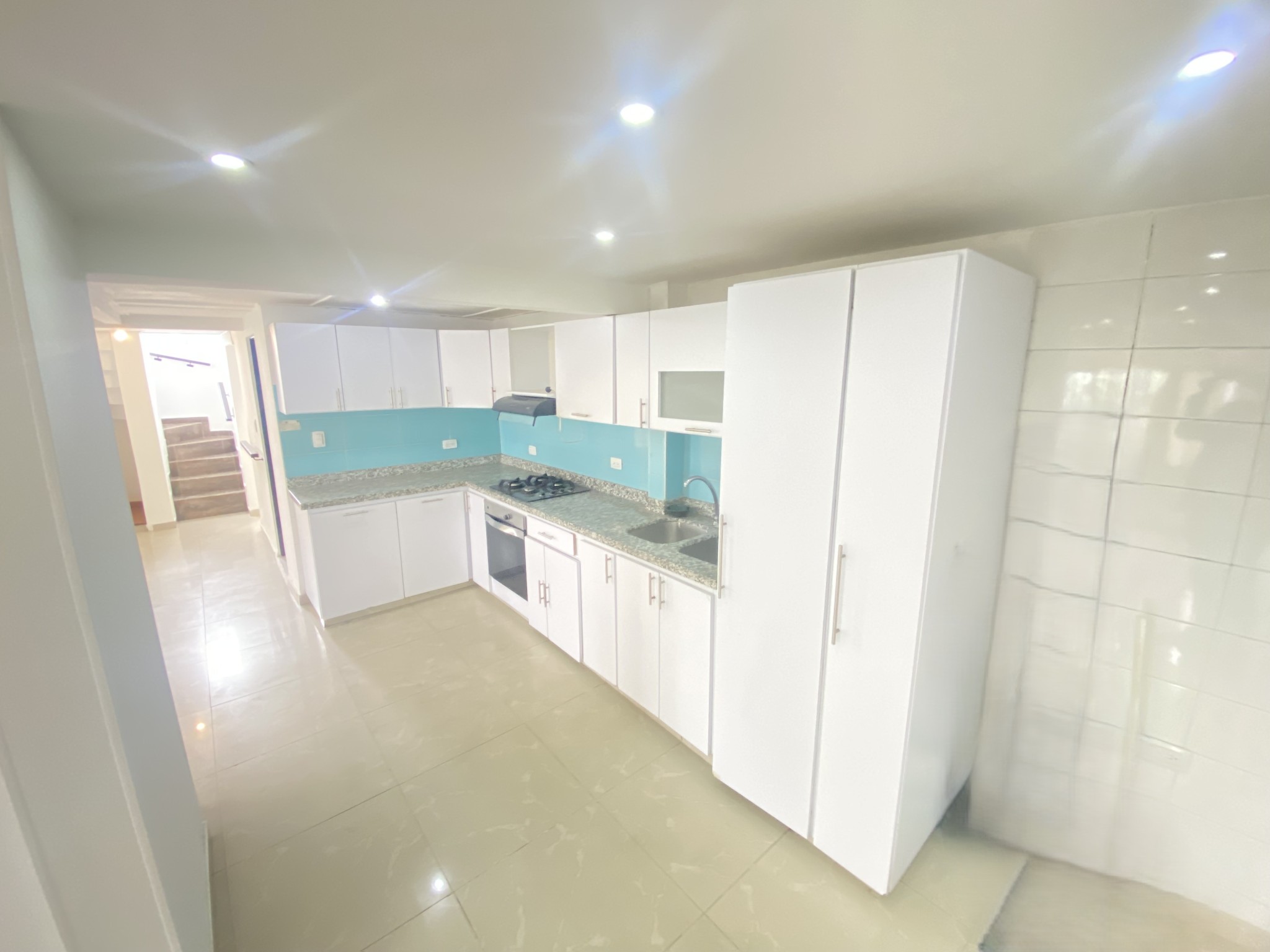 Casa en venta en Engativá, Bogotá · foto 2 de 24