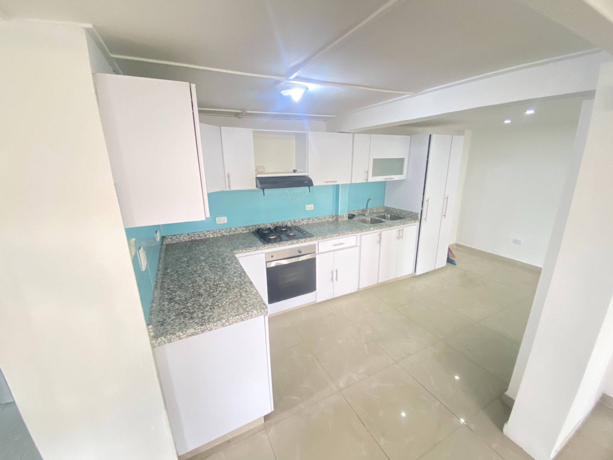 Casa en venta en Engativá, Bogotá · foto 4 de 24