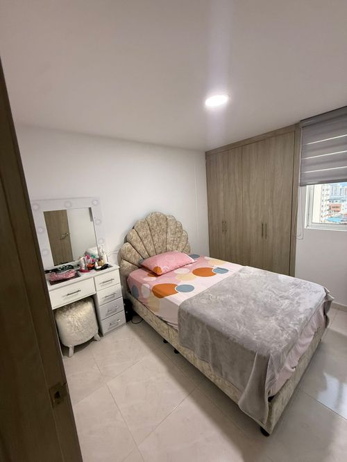 Apartamento de 3 alcobas en venta en Garcia Rovira, Bucaramanga, 73 m² · foto 2 de 9