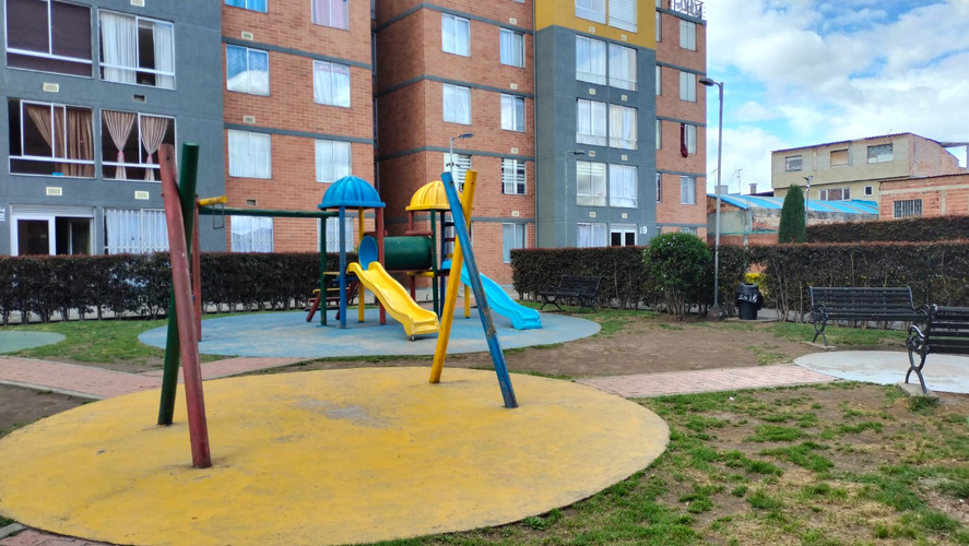 Apartamento de 3 alcobas en venta en Hato Sector Ii, Funza, 94 m² · foto 5 de 24