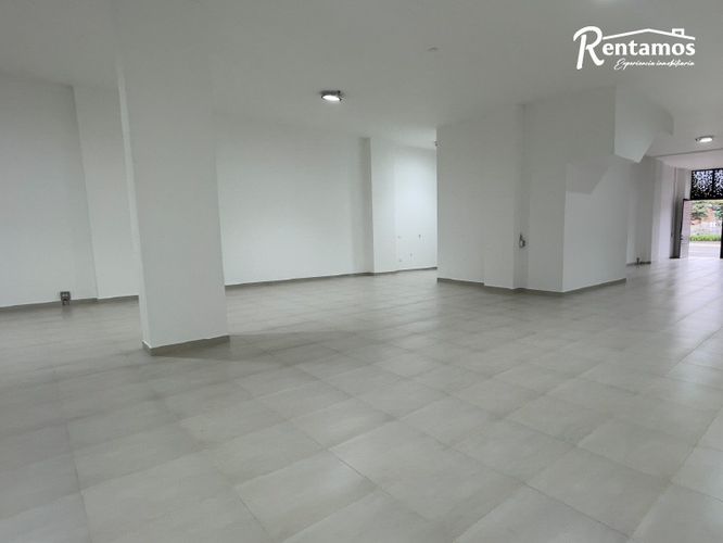 Bodega en venta en Viviendas Del Sur, Itagüí, 260 m² · foto 5 de 18