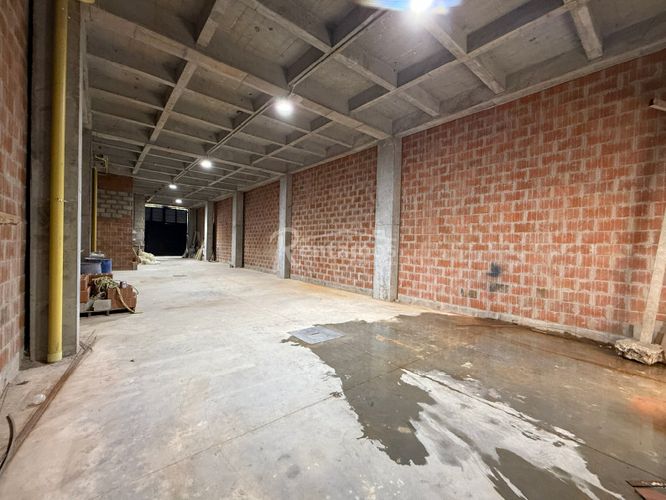 Bodega en venta en Trinidad, Medellín, 624 m² · foto 8 de 24