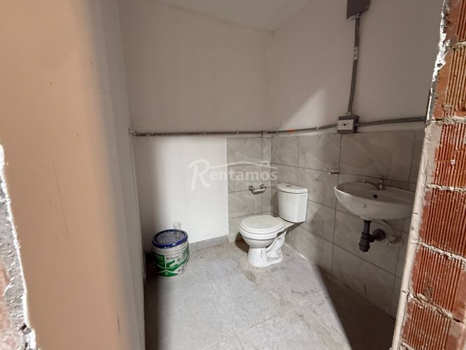 Bodega en venta en Trinidad, Medellín, 624 m² · foto 10 de 24