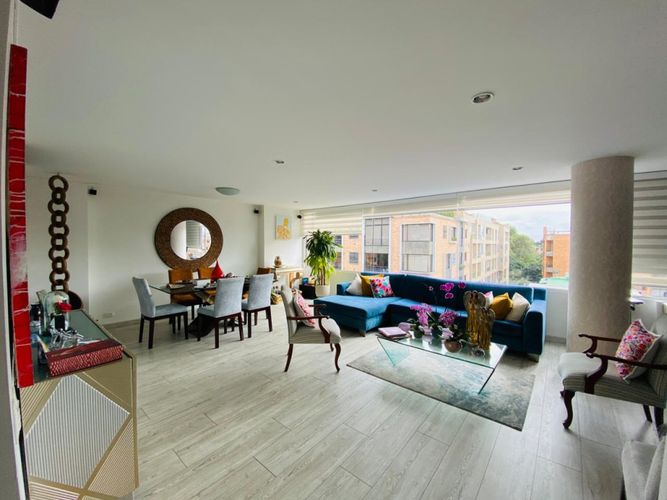 Apartamento en venta en Santa Barbara, Bogotá · foto 2 de 15