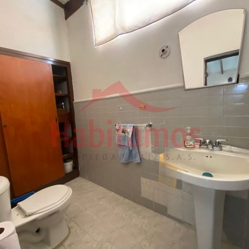 Casa de 6 alcobas en venta en Calasanz, Medellín, 320 m² · foto 20 de 23