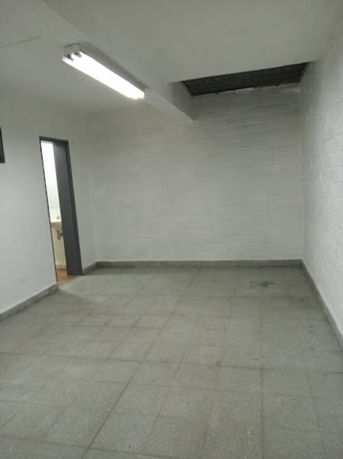 Bodega en arriendo en San Diego, Medellín, 140 m² · foto 3 de 8