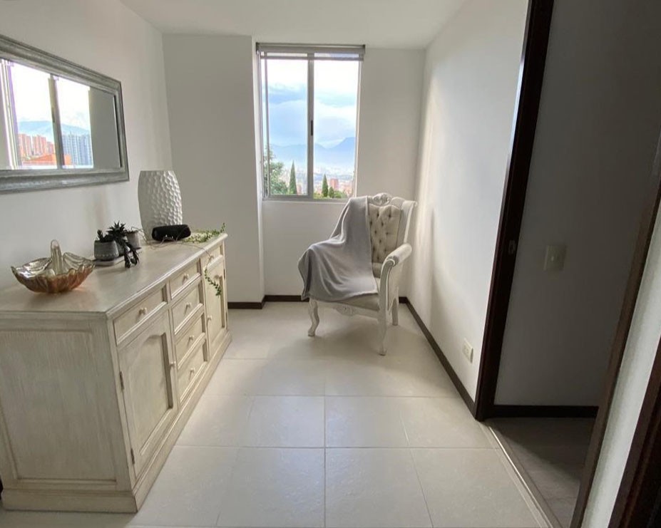 Apartamento en venta en Cumbres, Envigado · foto 6 de 11