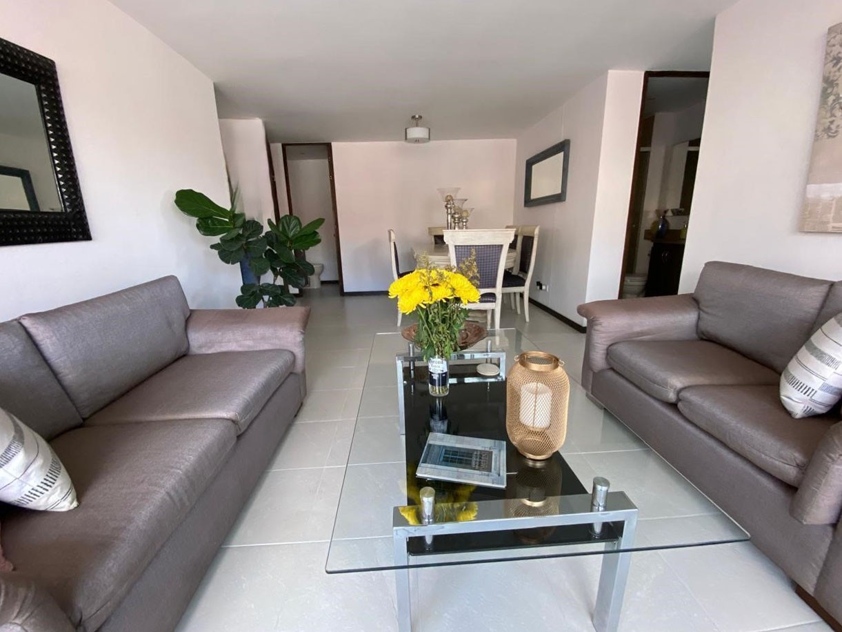 Apartamento en venta en Cumbres, Envigado · foto 2 de 11