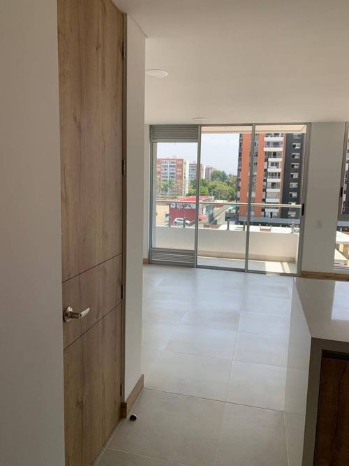 Apartamento de 3 alcobas en venta en Valle Del Lili, Cali, 100 m² · foto 10 de 24