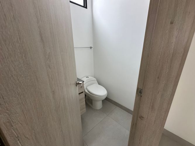 Casa de 3 alcobas en venta en Lagos De Iraka, Armenia, 183 m² · foto 23 de 24