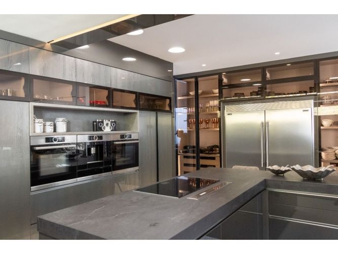 Casa de 6 alcobas en venta en Vía Las Palmas, Medellín, 1800 m² · foto 6 de 24