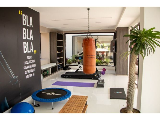Casa de 6 alcobas en venta en Vía Las Palmas, Medellín, 1800 m² · foto 10 de 24