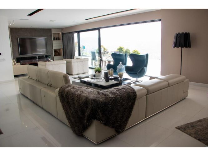 Casa de 6 alcobas en venta en Vía Las Palmas, Medellín, 1800 m² · foto 13 de 24