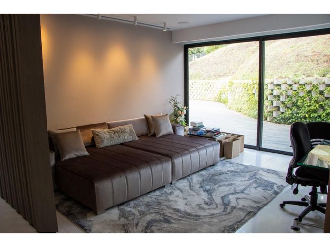 Casa de 6 alcobas en venta en Vía Las Palmas, Medellín, 1800 m² · foto 15 de 24
