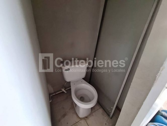 Bodega en arriendo en Cristobal, Medellín, 182 m² · foto 6 de 11