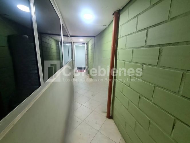 Bodega en arriendo en Cristobal, Medellín, 182 m² · foto 8 de 11