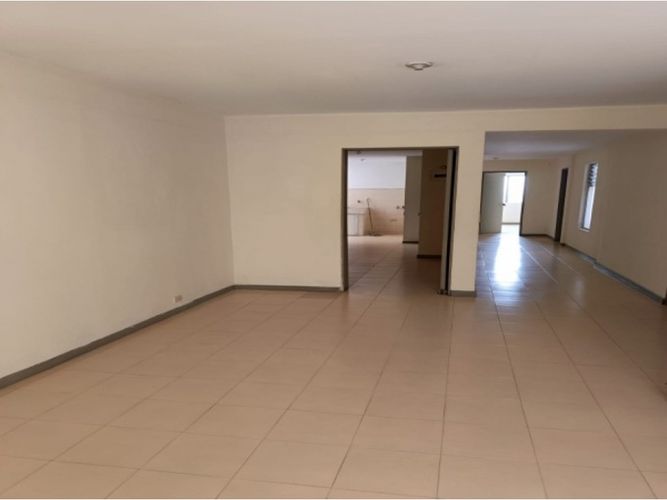 Casa de 3 alcobas en venta en Simon Bolivar, Medellín, 115 m² · foto 2 de 12