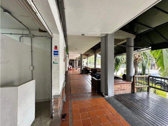 Local en arriendo en El Esmeraldal, Envigado, 56 m² · foto 4 de 10
