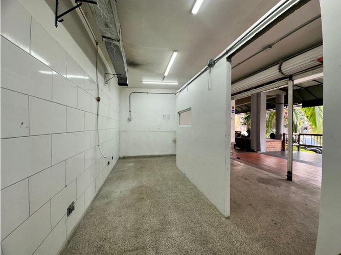 Local en arriendo en El Esmeraldal, Envigado, 56 m² · foto 5 de 10