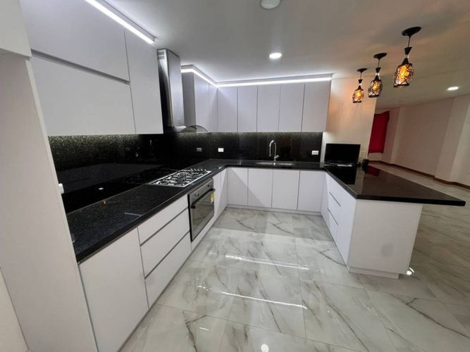 Casa de 4 alcobas en venta en Barro Blanco, Rionegro, 260 m² · foto 9 de 24