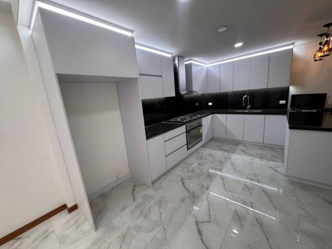 Casa de 4 alcobas en venta en Barro Blanco, Rionegro, 260 m² · foto 10 de 24