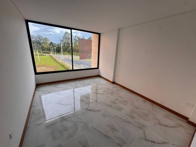 Casa de 4 alcobas en venta en Barro Blanco, Rionegro, 260 m² · foto 18 de 24