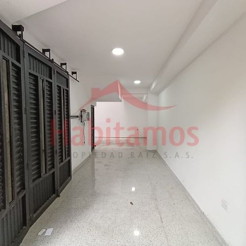 Local en arriendo en La Magnolia, Envigado, 162 m² · foto 2 de 17