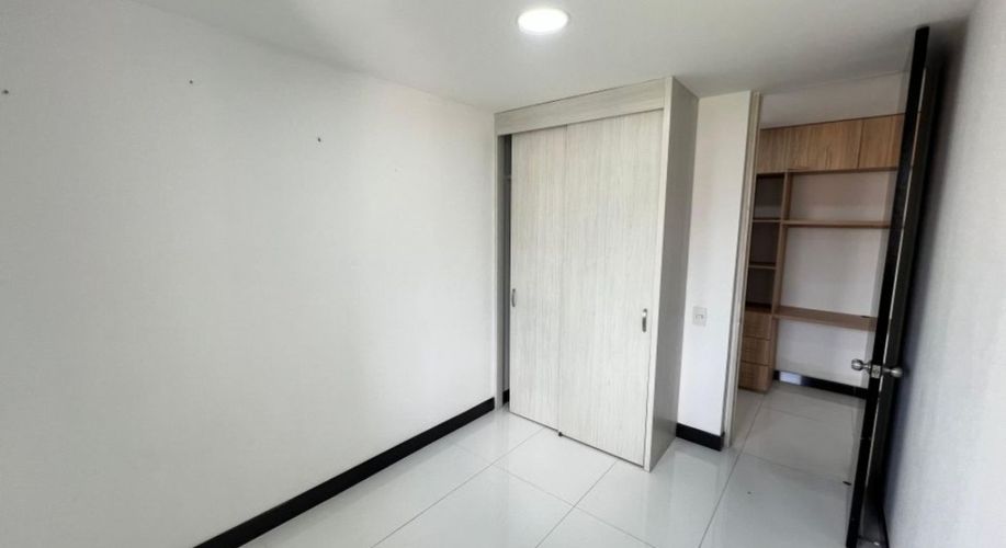 Apartamento de 3 alcobas en venta en Suramérica, Itagüí, 112 m² · foto 11 de 13