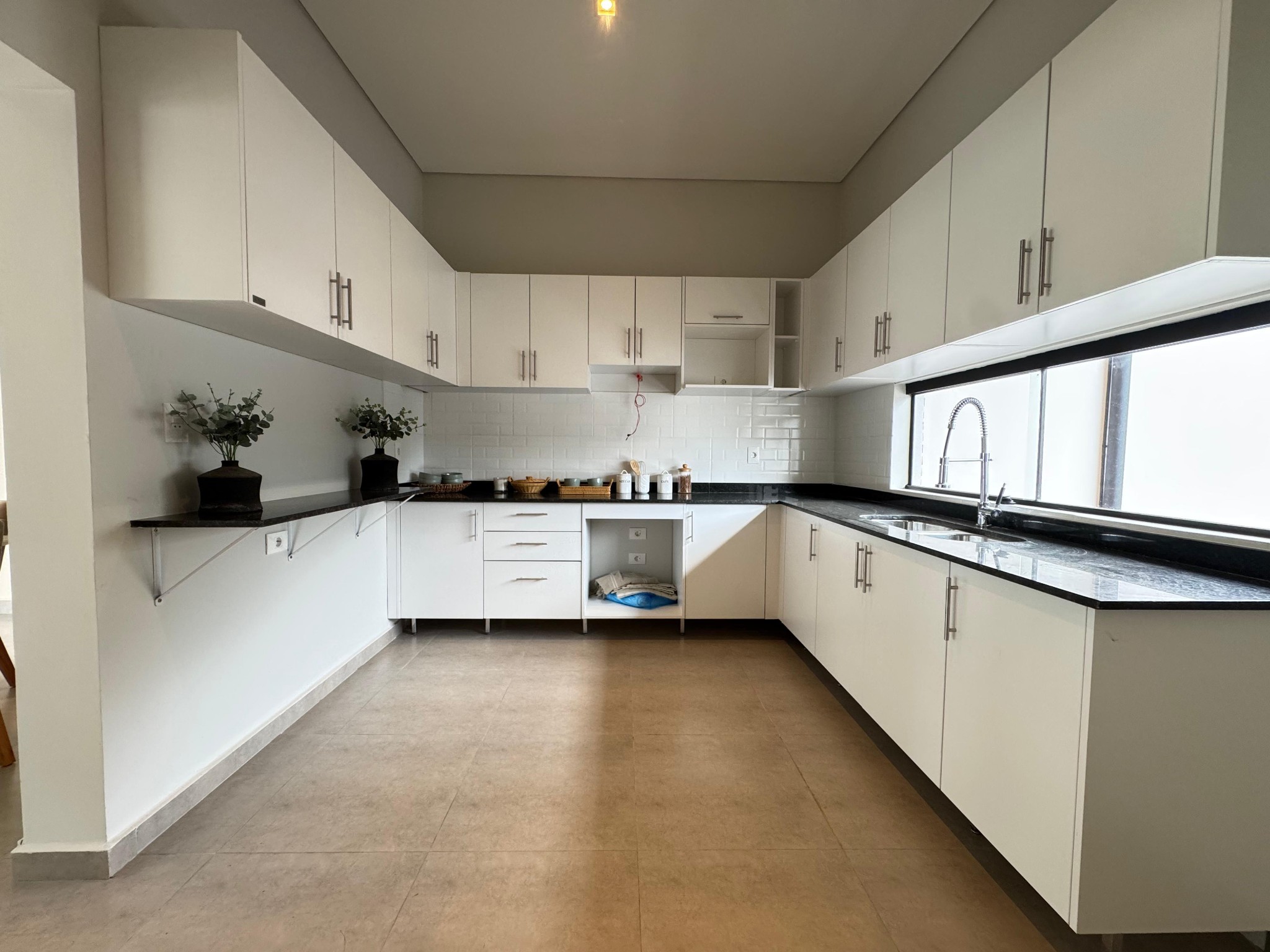 ALQUILO CASA PAREADA A ESTRENAR ZONA RAKIURA — foto 2