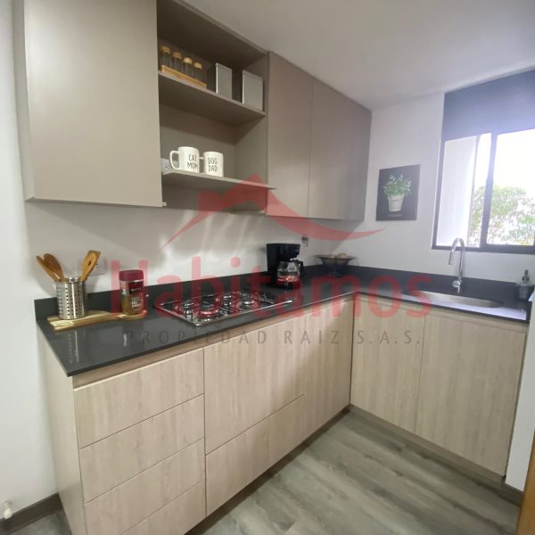 Apartaestudio en venta en Asomadera no.2, Medellín 2