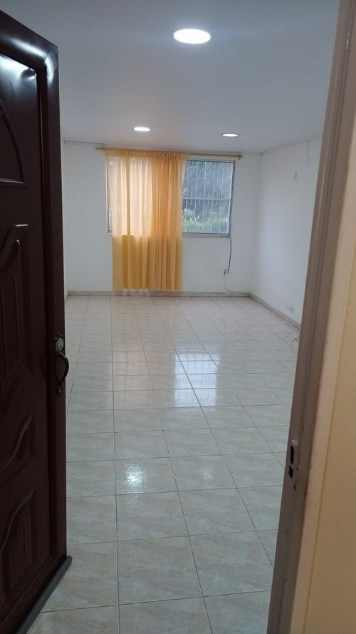 Apartamento en venta en Colseguros Andes, Cali · foto 3 de 5