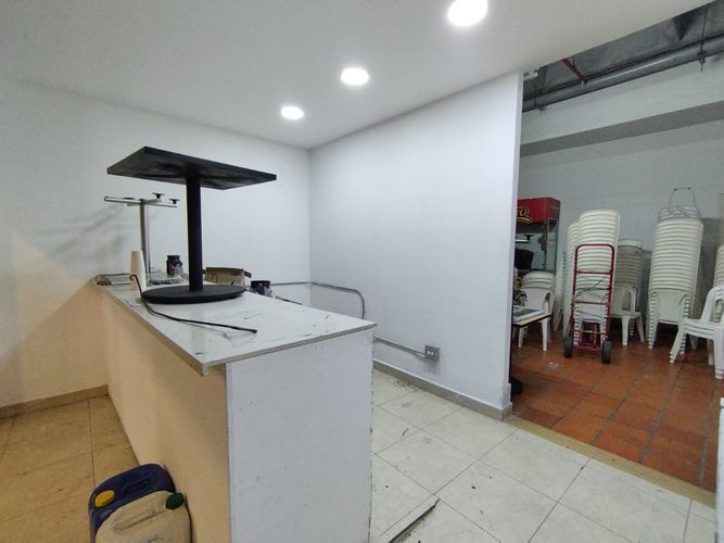 Local en arriendo en Loma De La Doctora, Sabaneta, 38 m² · foto 3 de 9